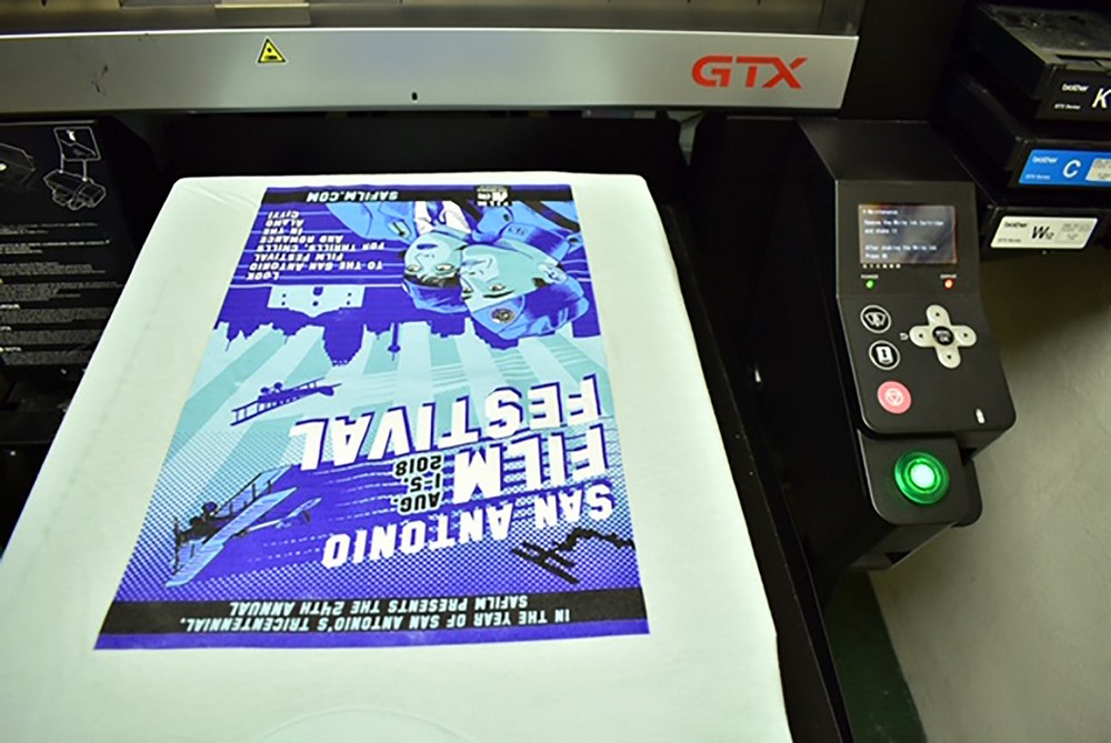 Screen Printing vs. DTG for San Diego Businesses
